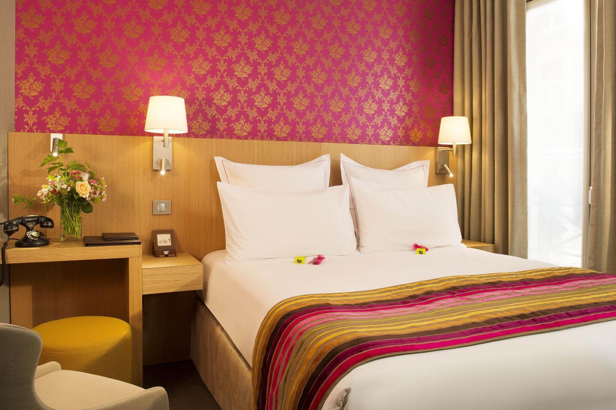 2 Adjacent Comfort Rooms